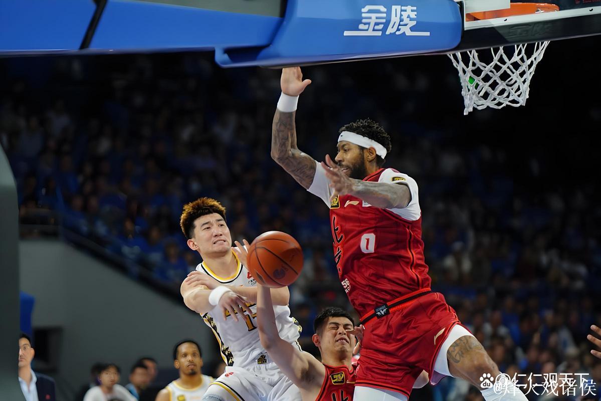 CBA版“雷霆”?广厦揭幕战完胜黑马,5国手+4外援配置将无敌 CBA版“雷霆”?广厦揭幕战完胜黑马,5国手+4外援配置将无敌